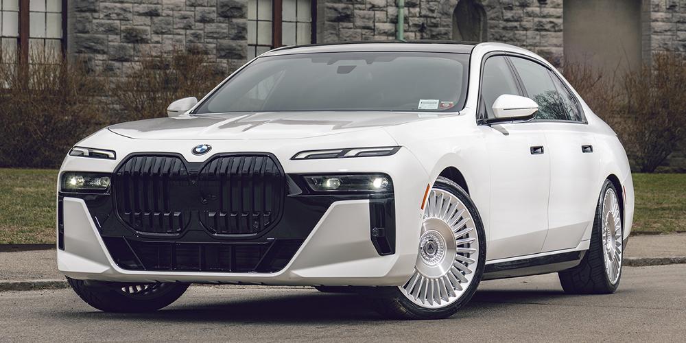 BMW 740i
